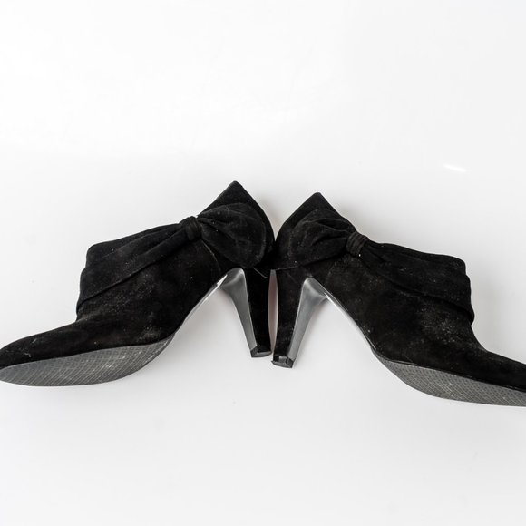 NWT Tahari suede bow booties - 10 - Picture 4 of 5
